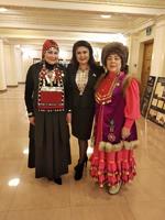 Председатель Общества башкирских женщин РБ Гульнур Кульсарина наградила лидеров общественного женского движения Оренбургской области